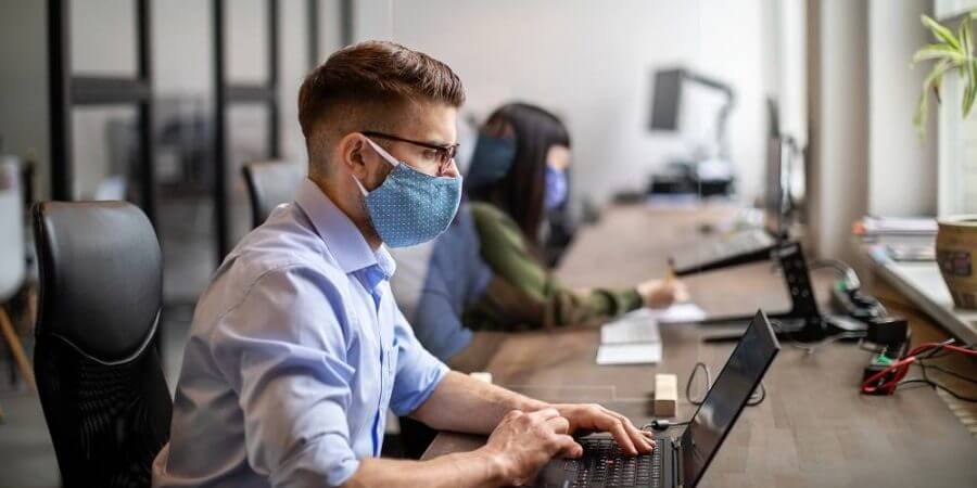 Empresas reducen sus expectativas de contratación en un 10%